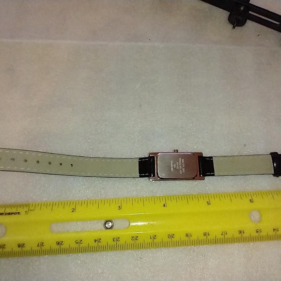 Nine west watch - Picture 4 of 5